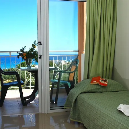 Commodore Hotel Argassi