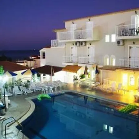 Hotel Commodore 3*