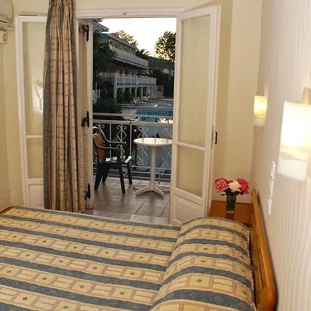 Hotel Commodore 3*