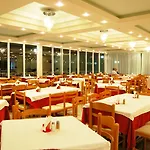 Hotel Commodore 3*